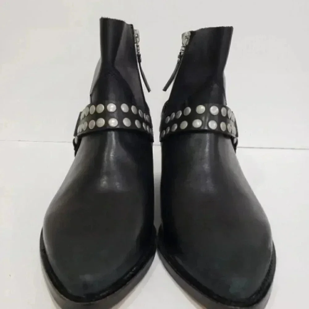 NWOT Sam Edelman Waldorf Studded Biker Ankle…